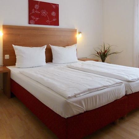 City Hotel Waldkraiburg Esterno foto