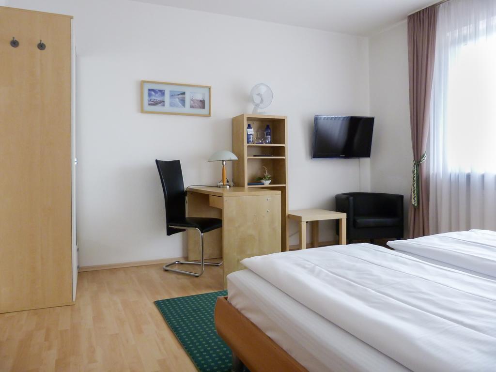 City Hotel Waldkraiburg Esterno foto